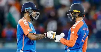 শুরু পাঁচ ম্যাচের টি-টোয়েন্টি সিরিজ, টস হেরে ব্যাটিংয়ে ভারত