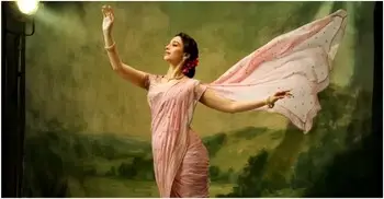 নির্মাতার স্ত্রী হয়ে চমকে দিলেন তামান্না ভাটিয়া