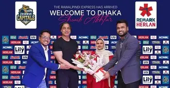 ঢাকা ক্যাপিটালসের মেন্টর শোয়েব আখতার ঢাকায়