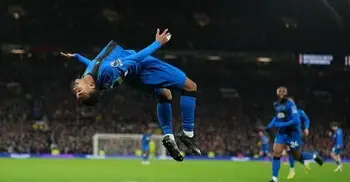 রুদ্ধশ্বাস লড়াইয়ের পরও ম্যানইউ-বোর্নমাউথের ৮ গোলের ড্র