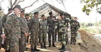 উত্তেজনার মধ্যেই বাংলাদেশ সীমান্ত পরিদর্শনে ভারতীয় সেনা কর্মকর্তারা