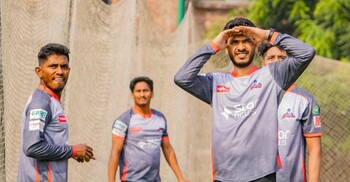 ৬ বিদেশি ক্রিকেটারকে শুরু থেকেই পাচ্ছে রাজশাহী