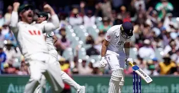 ১১ দিনে অ্যাশেজ হারলো ইংল্যান্ড