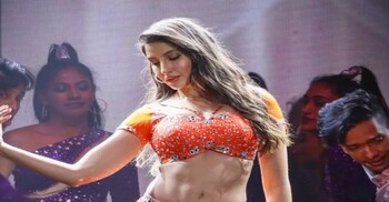 সড়ক দুর্ঘটনার পর কেমন আছেন নোরা, নিজেই জানালেন অভিনেত্রী