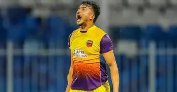 খরুচে তাসকিনের ঝুলিতে ২ উইকেট, জিতলো দল