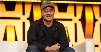 ভয়াবহ সড়ক দুর্ঘটনায় নির্মাতার মৃত্যু