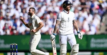 অস্ট্রেলিয়াকে ১৫২ রানে গুটিয়ে ১১০ রানে অলআউট ইংল্যান্ড