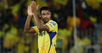 বিসিসিআইয়ের নির্দেশ মেনে মোস্তাফিজকে ছেড়ে দিলো কলকাতা