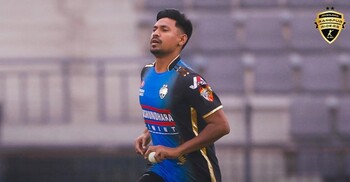 শীর্ষ দুই দলের লড়াইয়ে টস জিতে ফিল্ডিংয়ে রংপুর