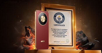 আছড়ে পড়ায় গিনেজ রেকর্ডজয়ী ফোন দেশে