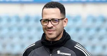 অখ্যাত কোচকে দীর্ঘ সময়ের জন্য দায়িত্ব দিলো চেলসি