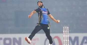 বিপিএলে মৃত্যুঞ্জয়ের রেকর্ড হ্যাটট্রিক