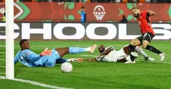 চ্যাম্পিয়নদের পতন, সালাহর গোলে সেমিফাইনালে মিশর