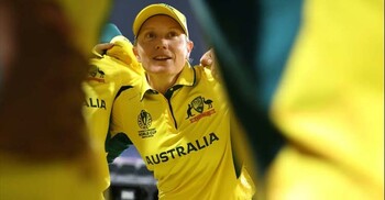 অবসরের ঘোষণা অস্ট্রেলিয়া তারকার