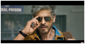 চলতি বছরে প্রত্যাশার শীর্ষে শাহরুখ খানের যে সিনেমা