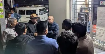 পদ্মাসেতুতে ক্যাশলেস টোল ব্যবহার করলেন প্রধান উপদেষ্টার বিশেষ সহকারী