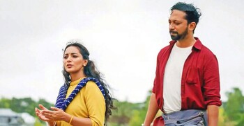 বেশ সাবধানে বলতে হয়, সিনেমাটা একটু অন্য রকম