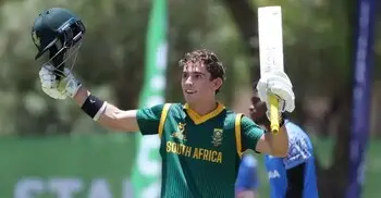 ৩৯৭ দলীয় সংগ্রহের ম্যাচে দক্ষিণ আফ্রিকার যুবারা জিতলো ইতিহাস গড়ে