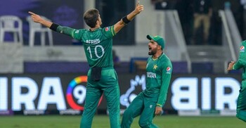 অস্ট্রেলিয়া সিরিজে পাকিস্তানের স্কোয়াডে ফিরলেন বাবর-শাহিন