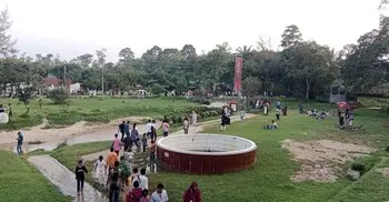 সবুজের রাজ্য শ্রীমঙ্গল থেকে ঘুরে আসুন