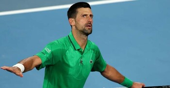 সিনারের বিপক্ষে নাটকীয় জয়ে ফাইনালে জোকোভিচ