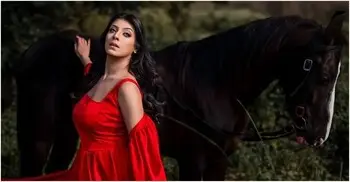 ফেসবুক ভর্তি ভুয়া আইডি ও পেজ, অভিনেত্রী মৌয়ের কড়া হুঁশিয়ারি