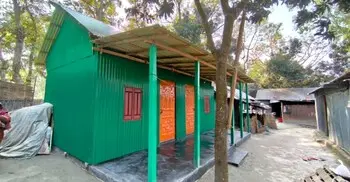 ২৬ জেলায় দেওয়া হচ্ছে দেড় হাজার মেঝে পাকা টিনের ঘর