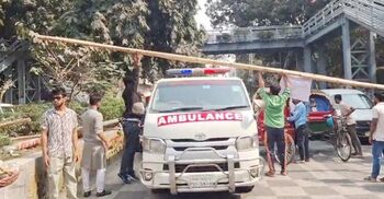 Titumir students block Mohakhali-Gulshan road again