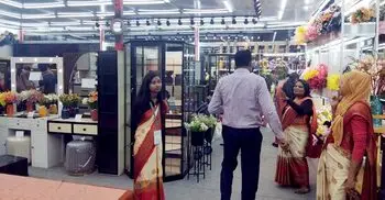 বাণিজ্যমেলায় বিশেষ ছাড়ে মিলছে অ্যালুমিনিয়ামের ফার্নিচার