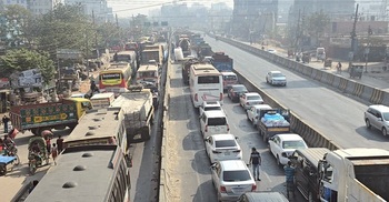 7km long tailback on Dhaka–Chattogram Highway