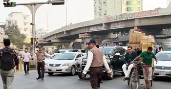 সিগন্যাল অমান্য করলে জরিমানা-কারাদণ্ড, কড়াকড়ি ডিএমপির