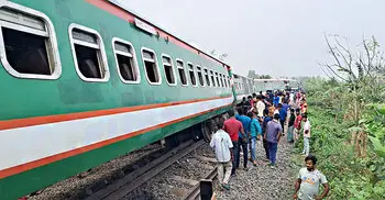 ঢাকার সঙ্গে উত্তরবঙ্গের রেল যোগাযোগ বন্ধ