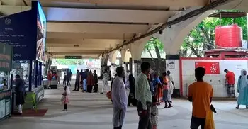 তিন দিনের ‘বাড়তি’ ছুটি, ঈদের ফিরতি ট্রেনে যাত্রীর চাপ কম