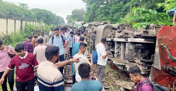 লোকোমাস্টারসহ দুজন বরখাস্ত, তদন্তে কমিটি