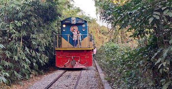 সাড়ে ৬ ঘণ্টা পর সিলেটের সঙ্গে সারাদেশের রেল যোগাযোগ স্বাভাবিক