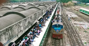 Eid rush crowds Kamalapur, passengers climb train roofs