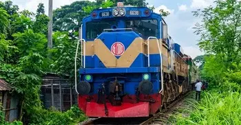 Commuters suffer as rail links with Rajshahi snapped for 7hrs