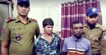 ট্রেনের বগিতে আগুন দিয়ে দুজন কারাগারে