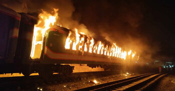 4 killed as Benapole Express train set on fire in Gopibagh