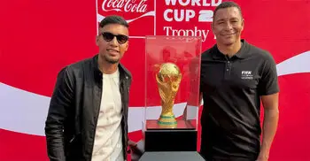 বিশ্বকাপ ট্রফি দেখে আবেগাপ্লুত জামাল, অনুপ্রেরণার বার্তা তরুণদের