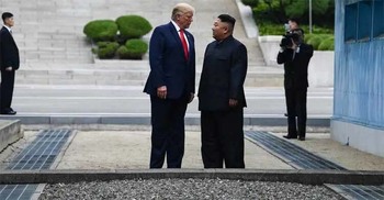 কিম জং উনের সঙ্গে সাক্ষাতে আগ্রহী ট্রাম্প