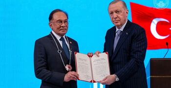 মালয়েশিয়া-তুরস্ক সম্পর্ক জোরদারে বিশেষ সম্মাননা