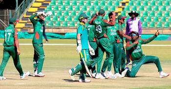 দক্ষিণ আফ্রিকাকে দেড়শর আগেই গুটিয়ে দিলো বাংলাদেশ