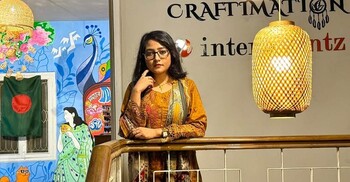 শৈশবের ভালোবাসা এখন সফলতার সিঁড়ি