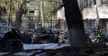 Russian strikes kill 25 in Ukraine, officials say