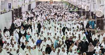 ওমরাহ ভিসার মেয়াদ কমালো সৌদি সরকার