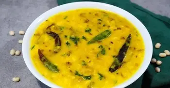 গরম ভাতের স্বাদ বাড়াতে পাতে রাখুন শিমের বিচির ডাল