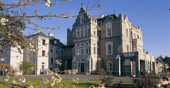 আয়ারল্যান্ডে উচ্চশিক্ষা: কাজের সুযোগ-আয়-স্থায়ী হওয়ার নিয়ম