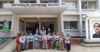 মধ্যরাতে শীতার্তদের শীতবস্ত্র দিলেন ইউএনও