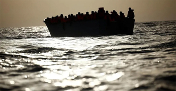 More than 60 migrants feared drowned off Libya